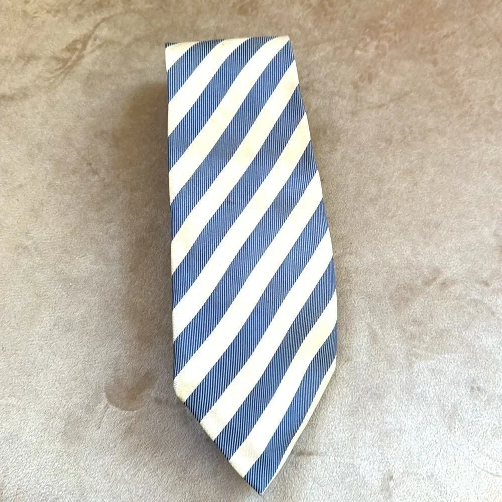 *Massimo Dutti* Coastal Striped Blue and Cream Gentleman’s Tie